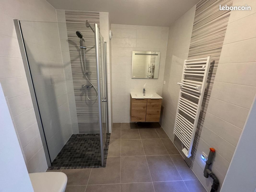 Appartement à louer, 30m², Seebach