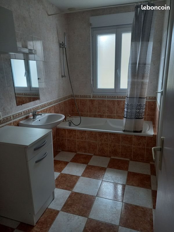Maison à louer, 80m², La Chapelle-Rainsouin