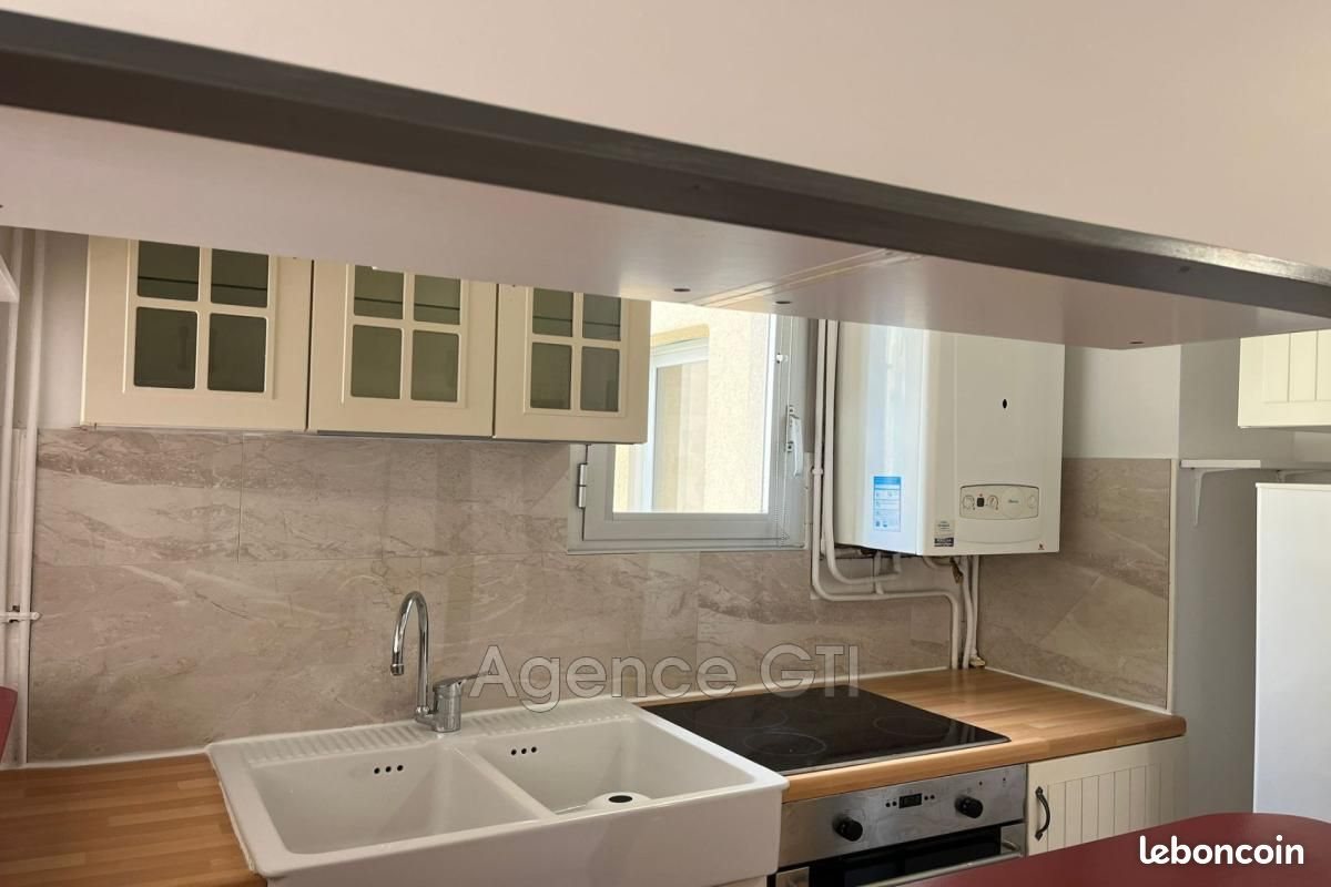 Appartement à louer, 27m², Hyères