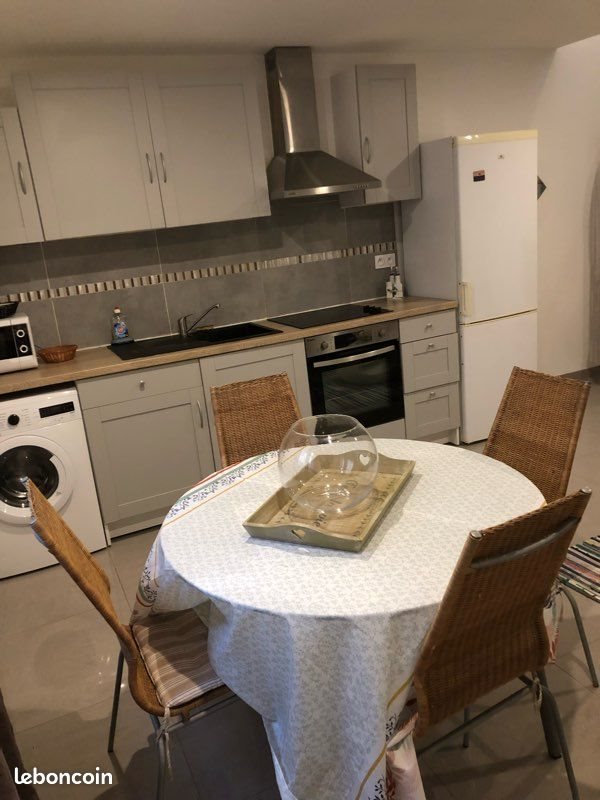 Appartement à louer, 60m², Cotignac