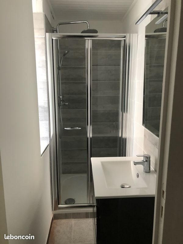 Appartement à louer, 26m², Nîmes