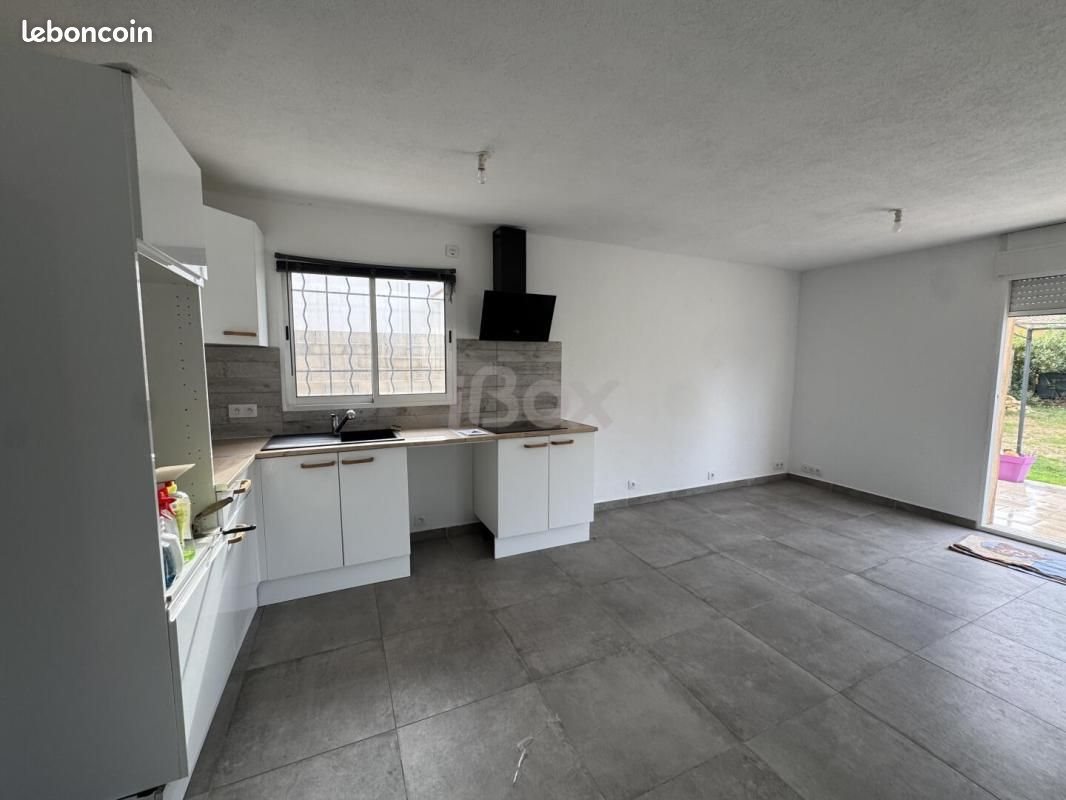 Maison à louer, 100m², Forcalqueiret