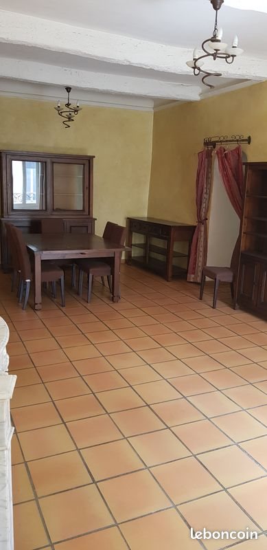 Maison à louer, 200m², Jonquières