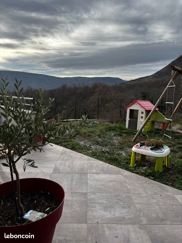 Maison à louer, 100m², Saint-Martin-sur-Lavezon
