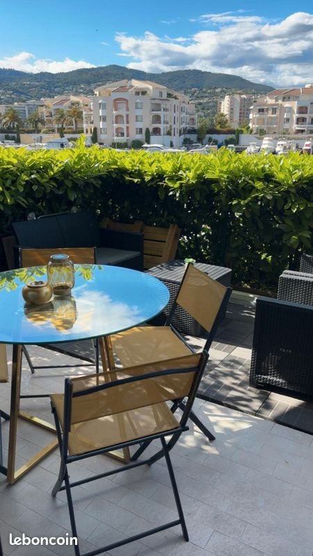 Appartement à louer, 20m², Mandelieu-la-Napoule