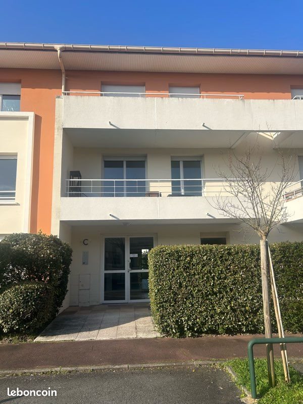 Appartement à louer, 40m², Bègles