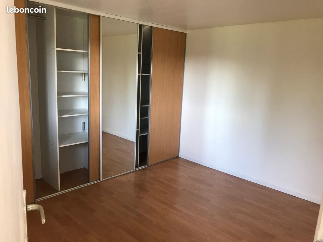 Appartement à louer, 74m², Vanzy