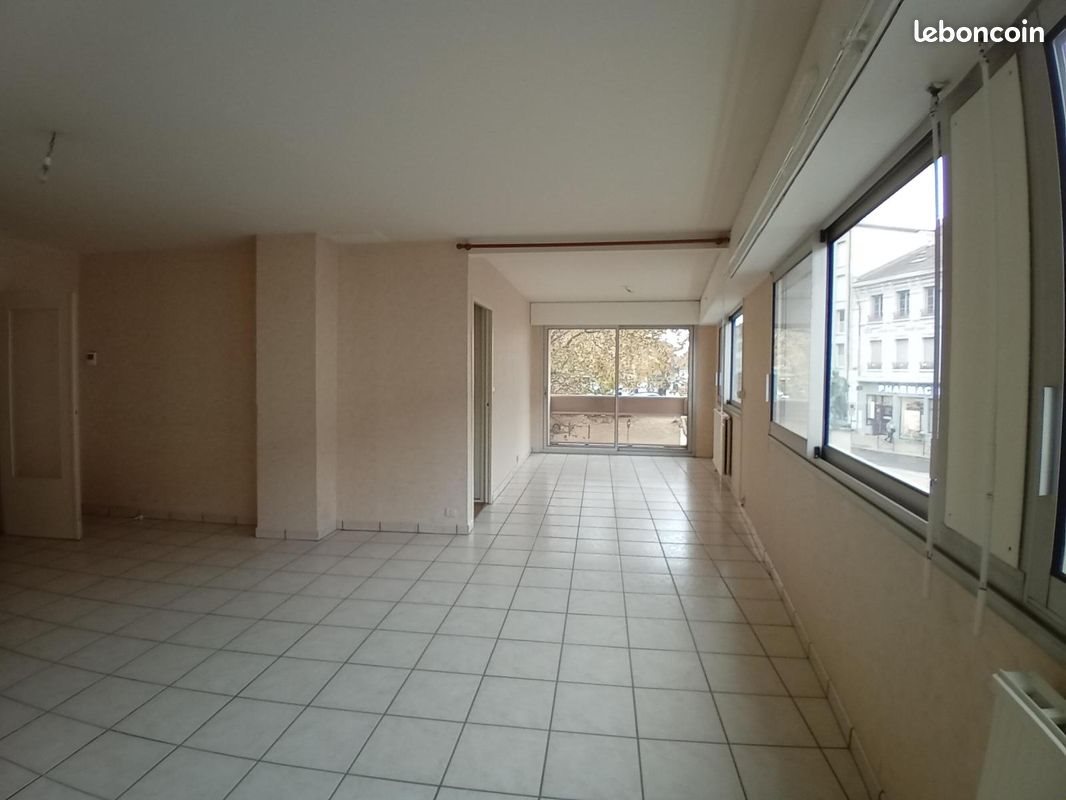Appartement à louer, 95m², Feurs