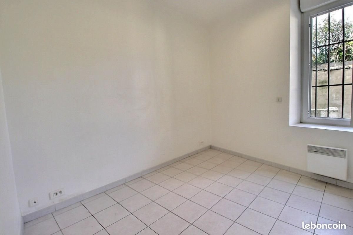 Appartement à louer, 28m², Marseille 14ème