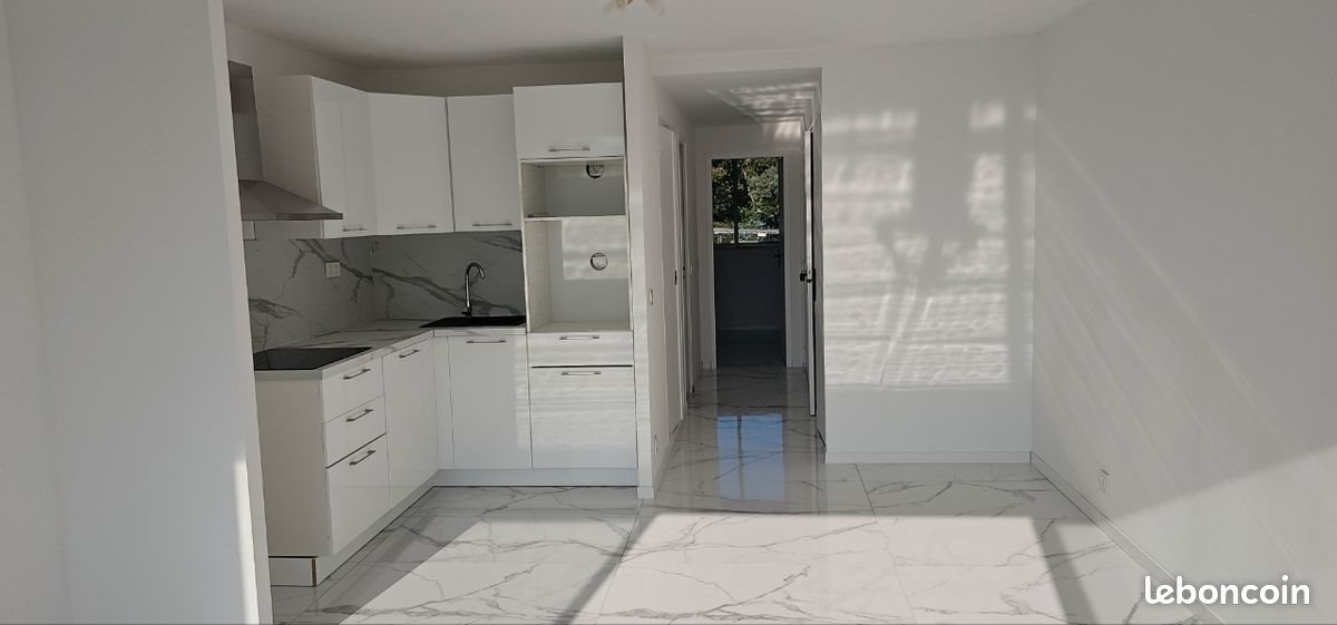 Appartement à louer, 40m², Bormes-les-Mimosas