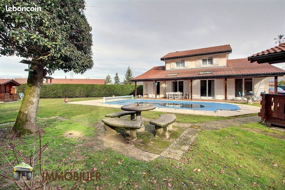 Maison à vendre, 114m², Vétraz-Monthoux