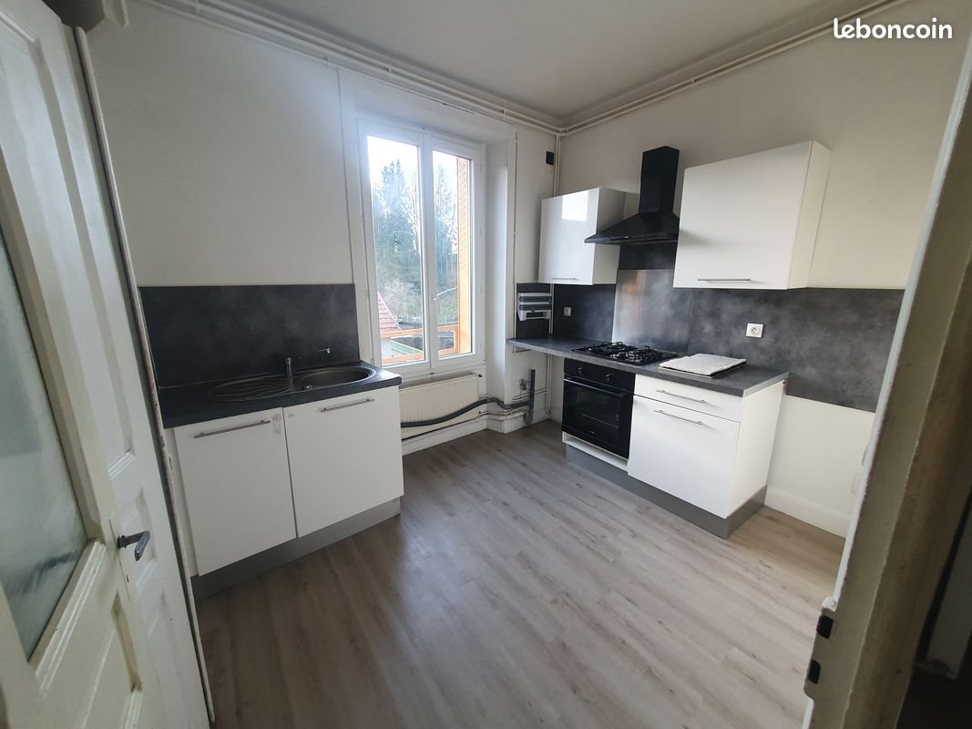 Appartement à louer, 80m², Aurillac