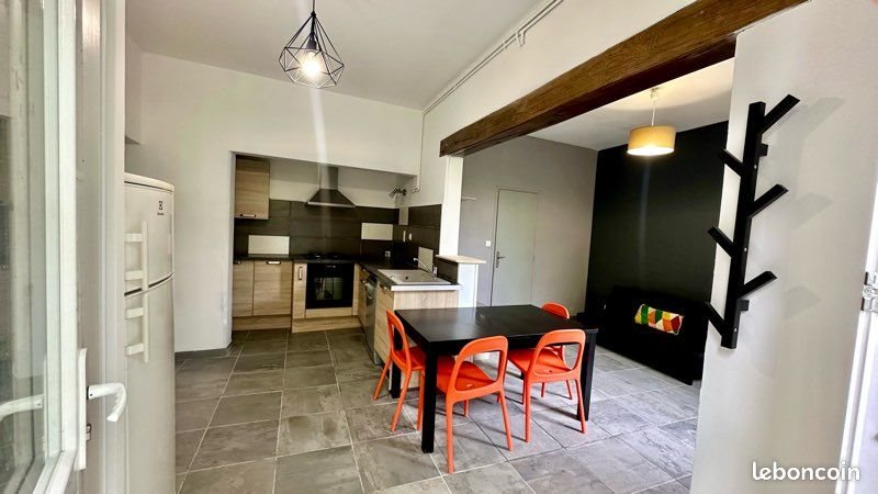 Appartement à louer, 62m², Saint-Sulpice-la-Pointe