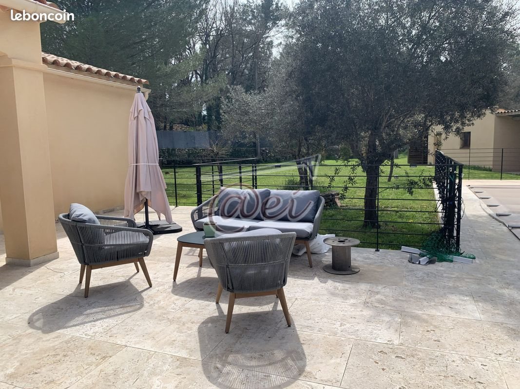 Maison à vendre, 170m², Saint-Maximin-la-Sainte-Baume