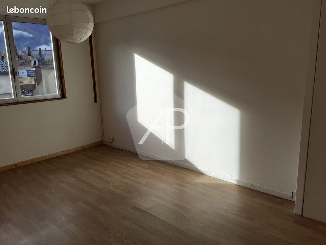 Appartement à louer, 77m², Briançon