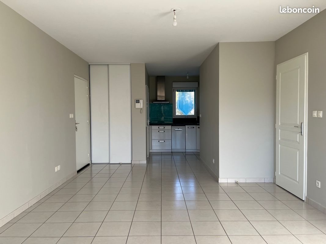 Appartement à vendre, 66m², Saint-Paul-Trois-Châteaux