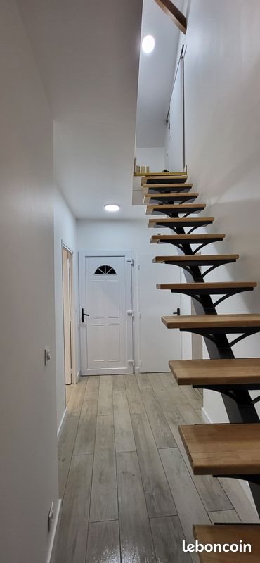 Appartement à louer, 60m², Saint-Etienne-de-Montluc