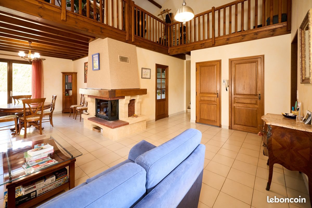 Maison à vendre, 137m², Saint-Genest-Lerpt