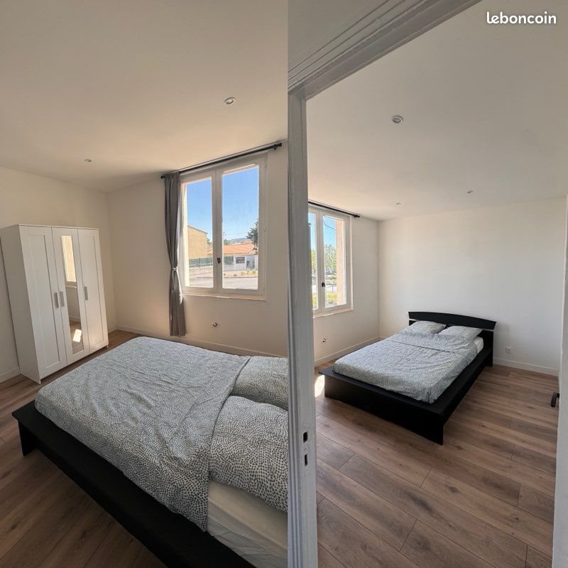 Appartement à louer, 55m², Sénas