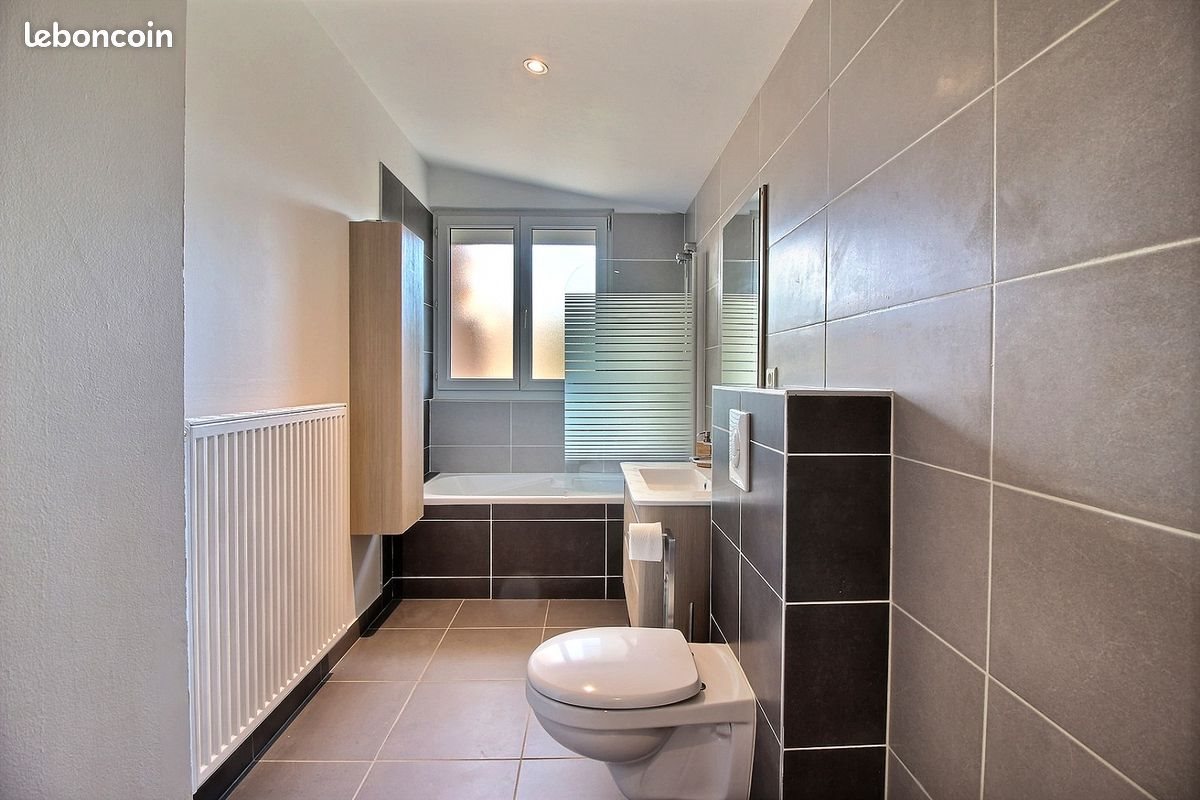 Appartement à louer, 57m², Saint-Vit