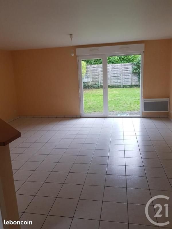 Maison à louer, 80m², Champfleur