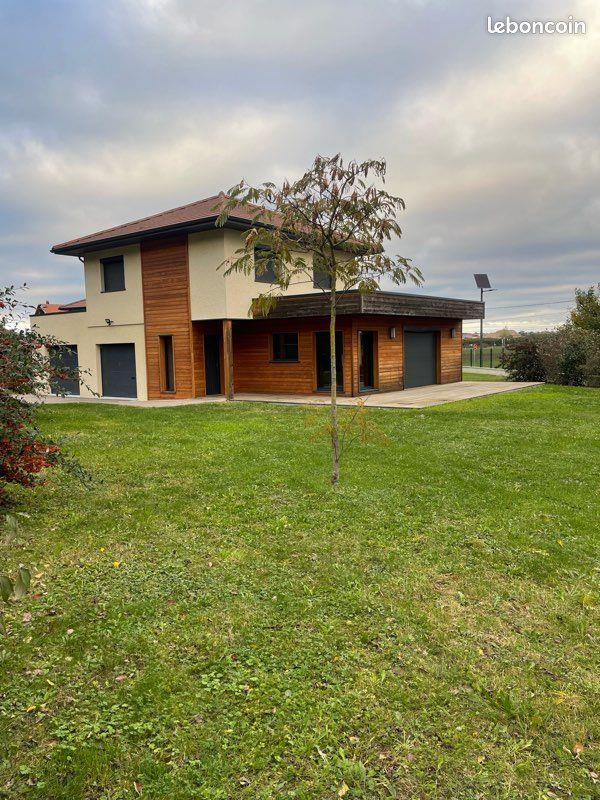 Maison à louer, 160m², Toussieu