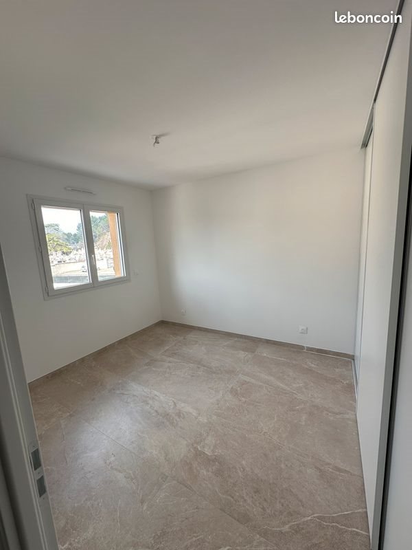 Maison à louer, 105m², Noves