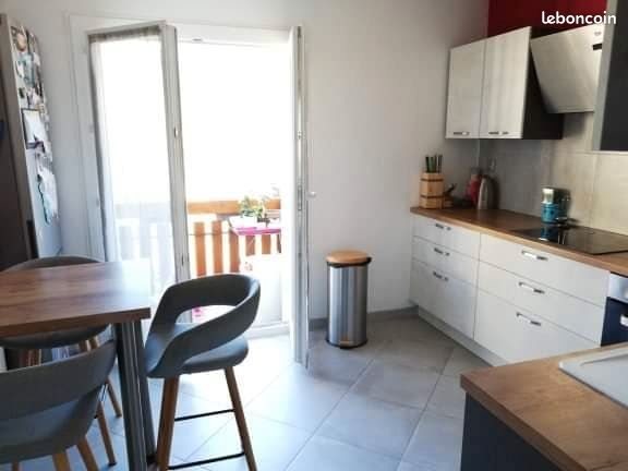 Appartement à louer, 80m², Vif
