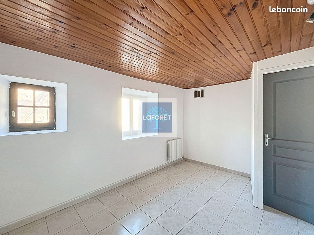 Maison à louer, 90m², Mazion