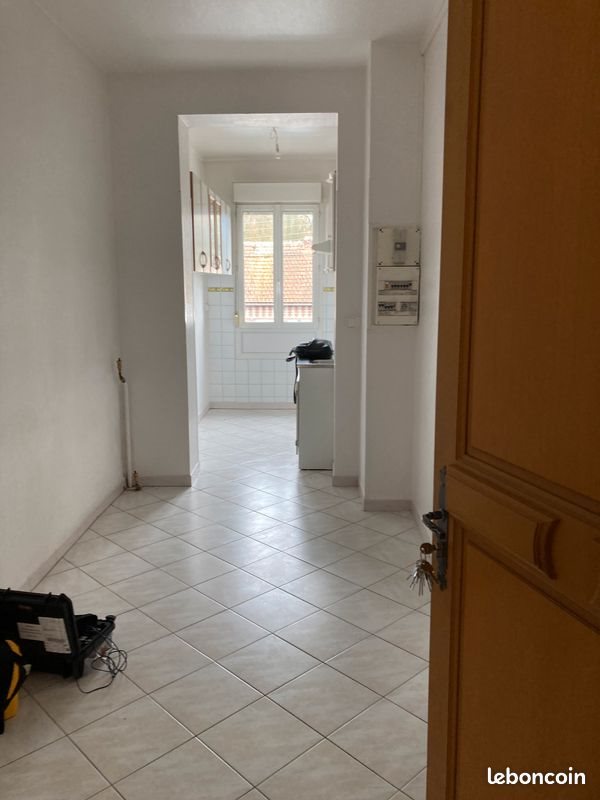 Appartement à louer, 55m², Cuise-la-Motte