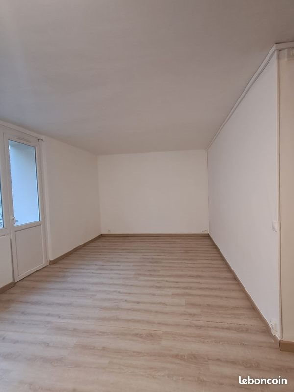 Appartement à louer, 58m², Monsempron-Libos