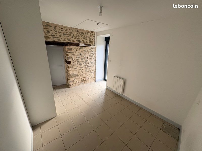 Maison à louer, 55m², Montsûrs