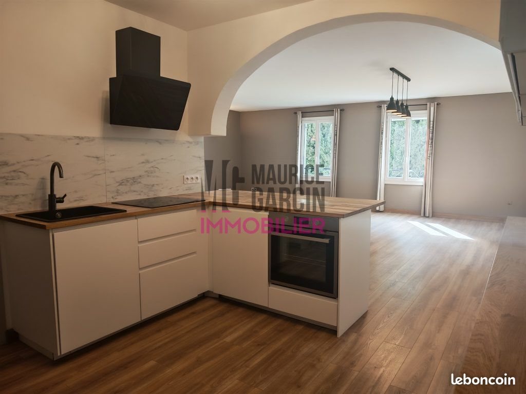 Appartement à louer, 116m², Entraigues-sur-la-Sorgue