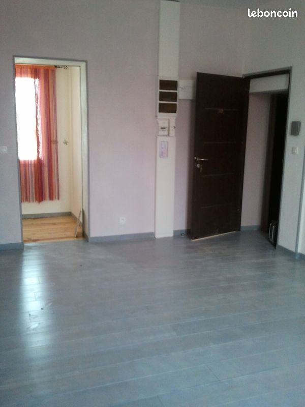 Appartement à louer, 3m², Saint-Denis-de-Pile