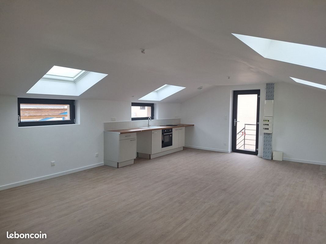 Appartement à louer, 93m², Saint-Amand-les-Eaux