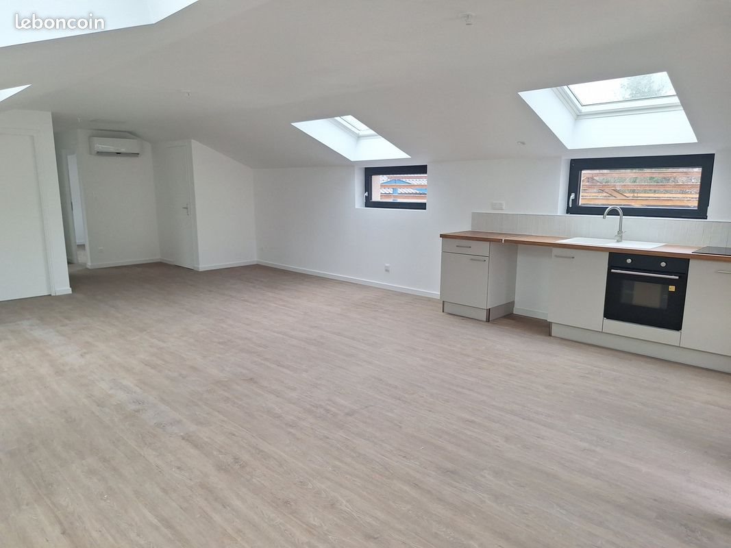 Appartement à louer, 93m², Saint-Amand-les-Eaux