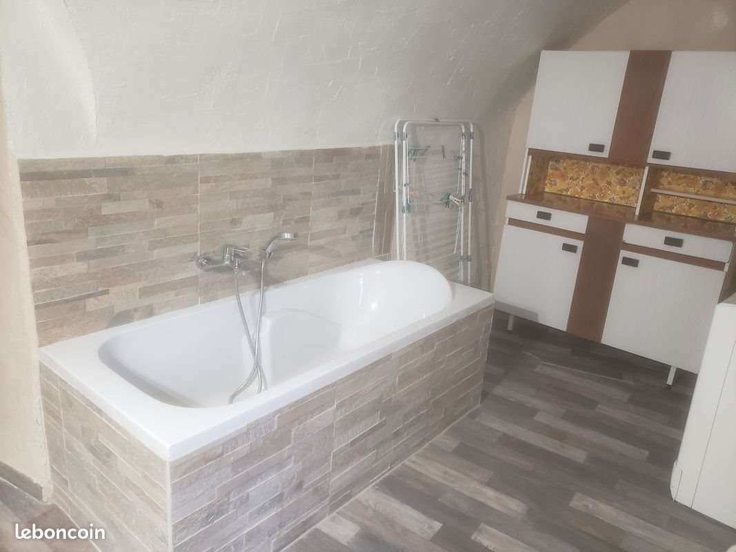Appartement à louer, 70m², Tralonca
