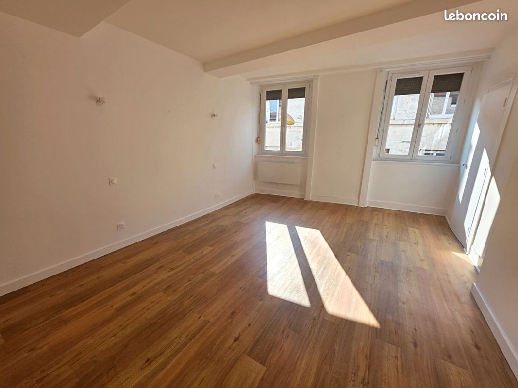 Appartement à louer, 98m², Saint-Etienne