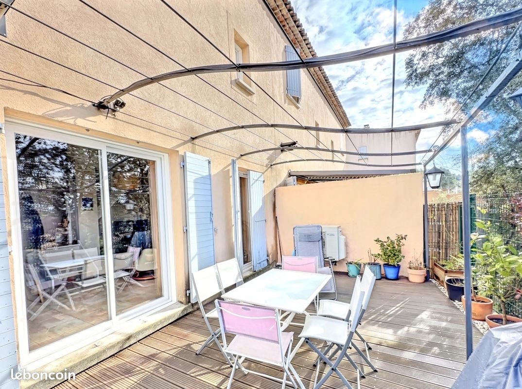 Maison à vendre, 101m², Mallemort