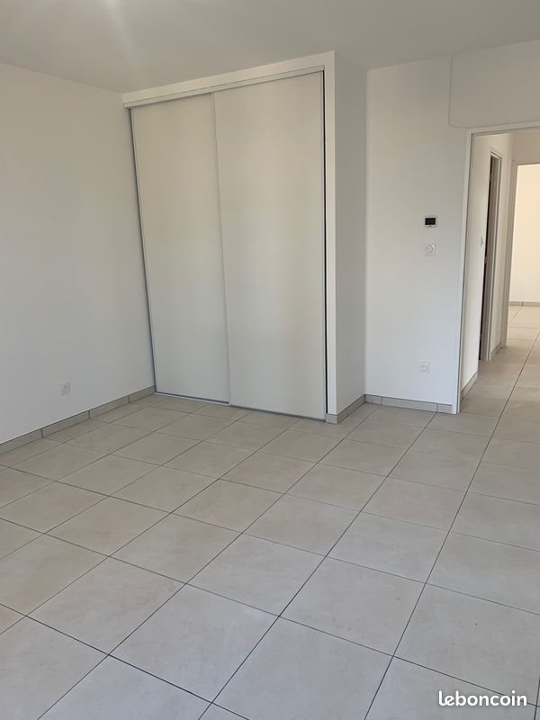 Appartement à louer, 85m², Espondeilhan
