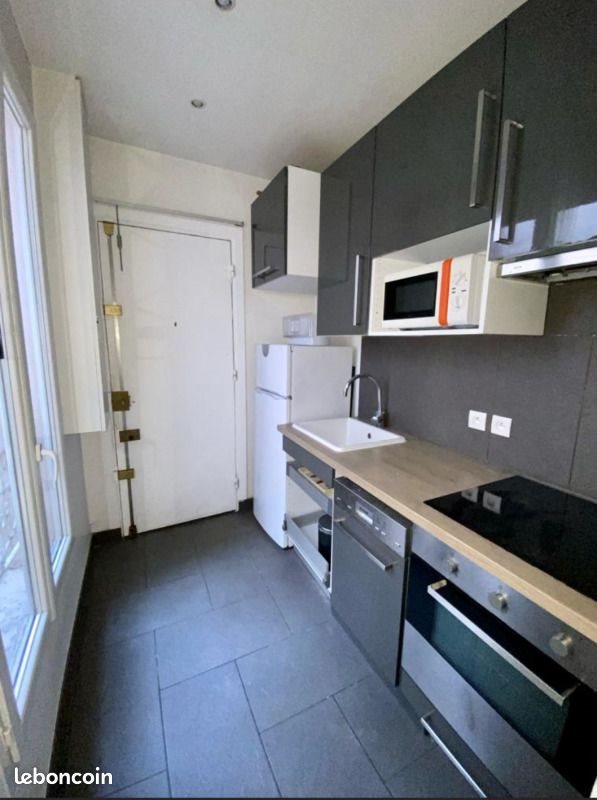 Appartement à louer, 46m², Paris 18ème