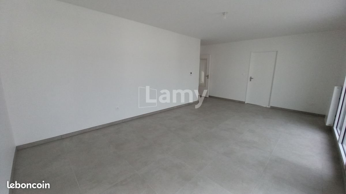 Appartement à louer, 106m², Chenôve