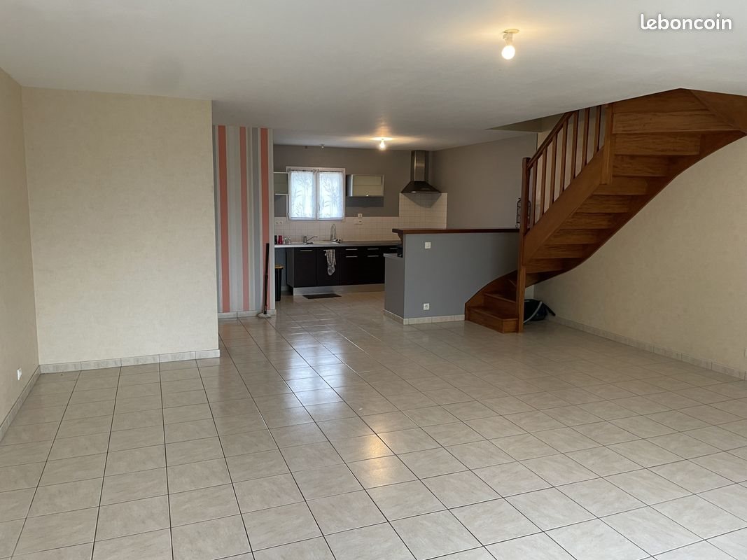 Maison à louer, 119m², Cissé