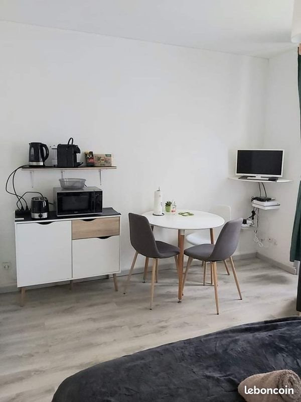 Appartement à louer, 22m², Rochefort