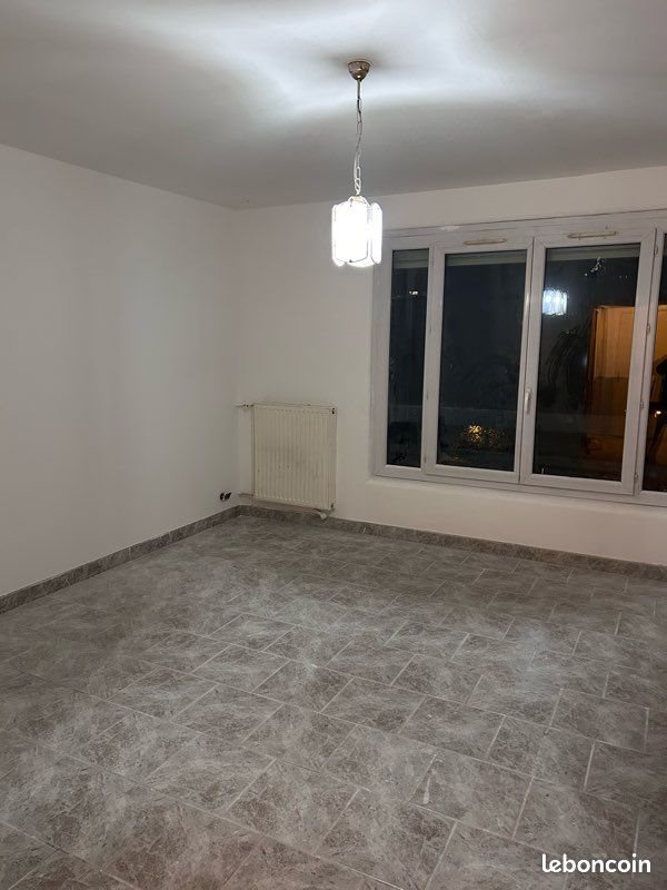 Appartement à louer, 76m², Charleville-Mézières