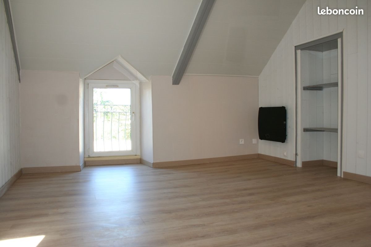 Maison à louer, 99m², Tréméreuc