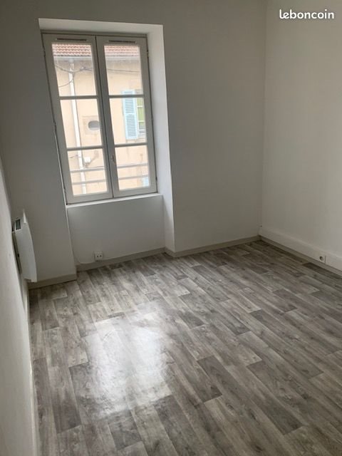 Appartement à louer, 25m², Lons-le-Saunier