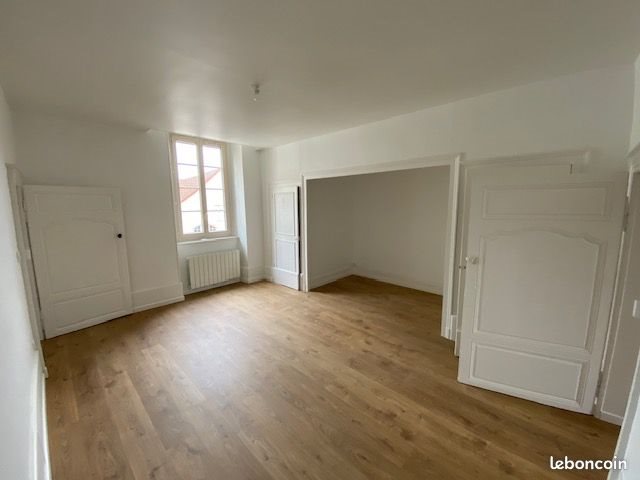 Appartement à louer, 87m², Vitteaux