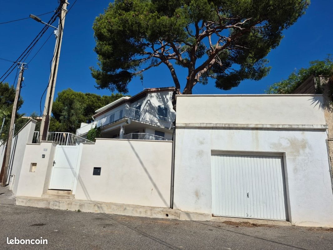Maison à louer, 105m², Cassis