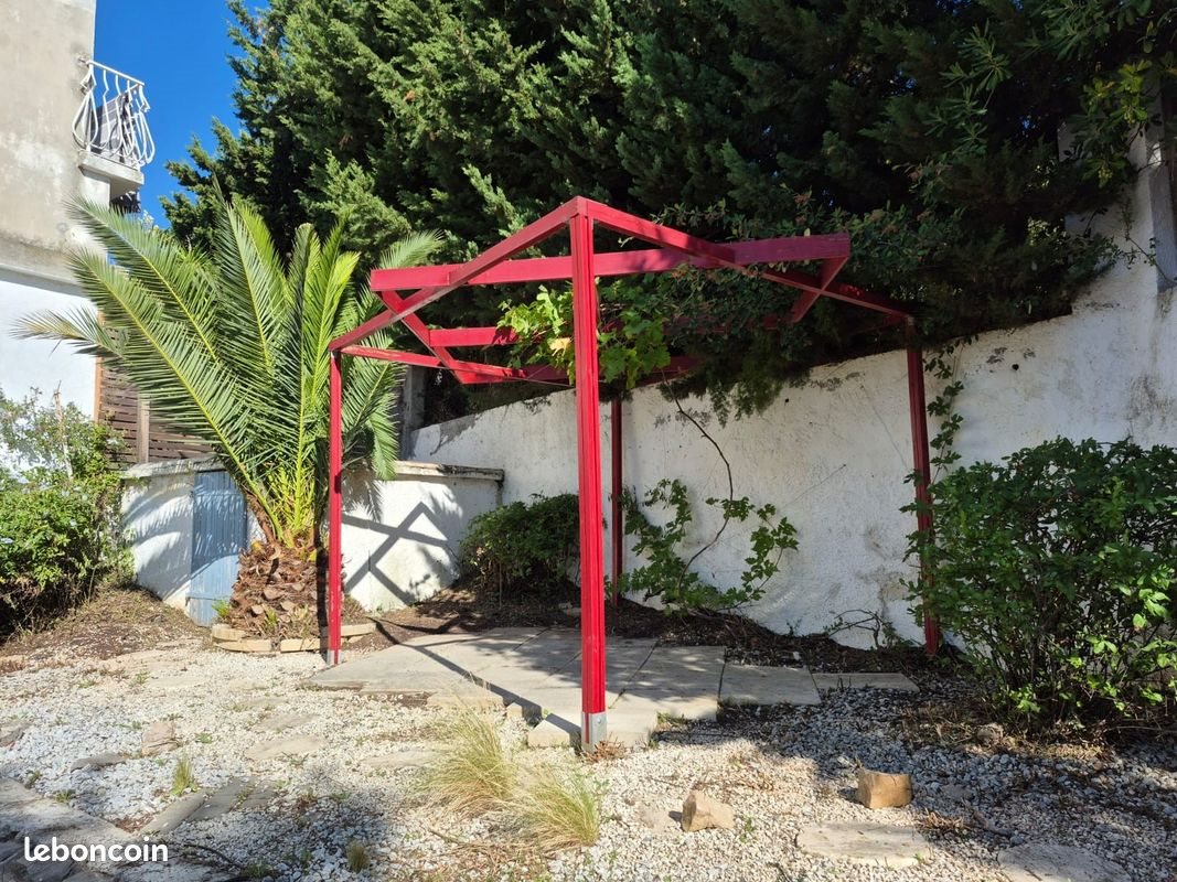 Maison à louer, 105m², Cassis